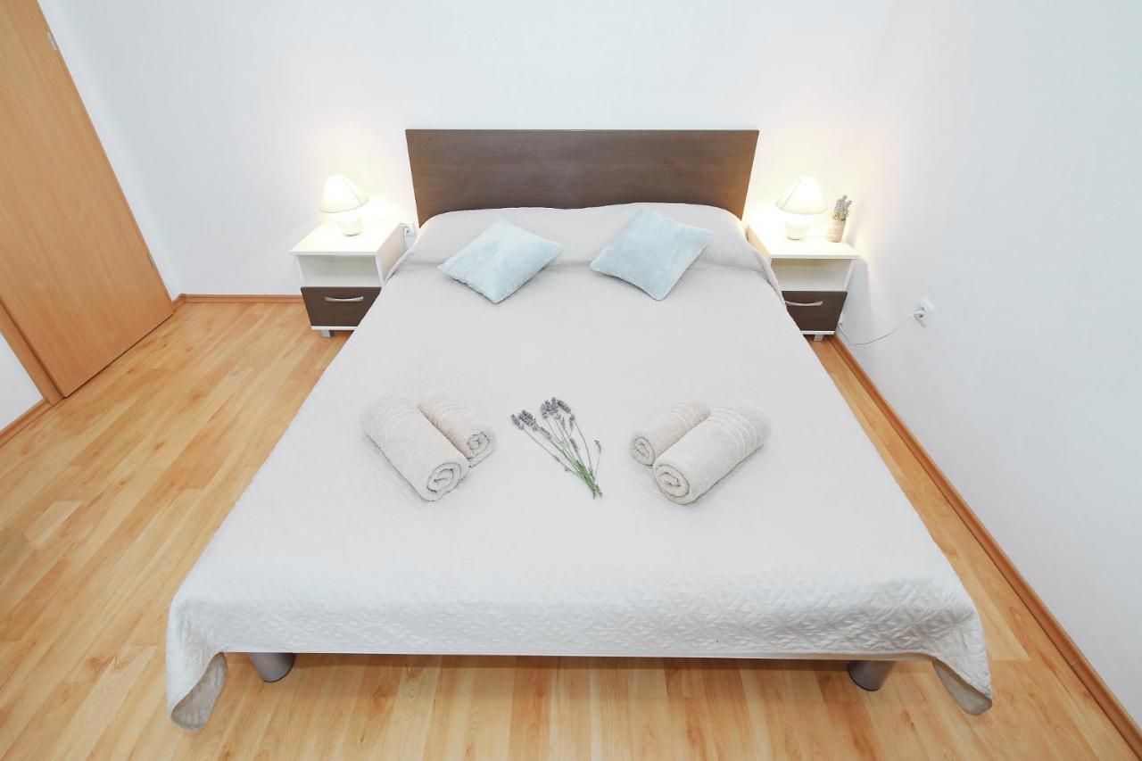 Apartments Olive Затон Экстерьер фото