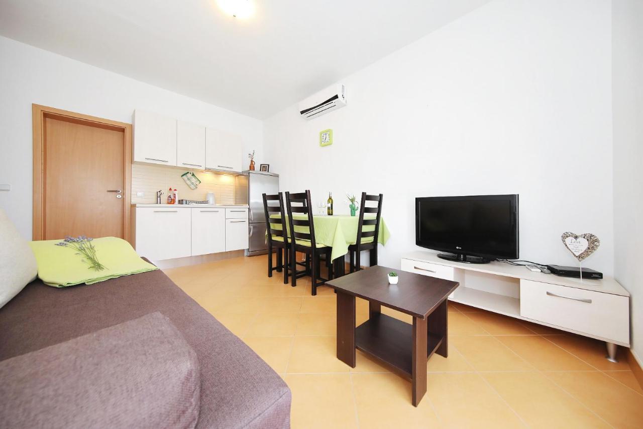 Apartments Olive Затон Экстерьер фото